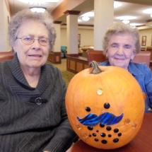 Willows of Arbor Lakes Senior living, pumpkin decorating, senior citizen activities, fall fun
